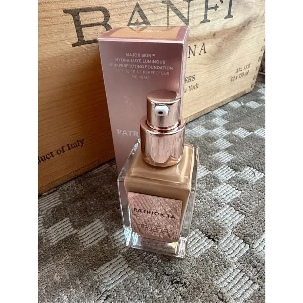 PATRICK TA Major Skin Hydra-Luxe Luminous Skin Perfecting Foundation #15